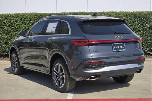 TAMBORA GRAY 2026 Audi Q5 Premium TFSI quattro S tronic