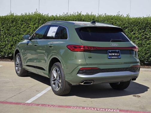 2025 Audi Q5 Premium Plus