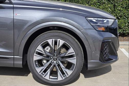 2026 Audi Q8 55 Premium Plus