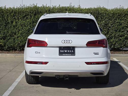 2018 Audi Q5 2.0T Premium Plus