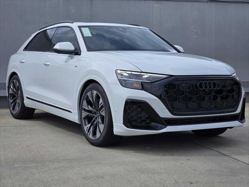 2025 Audi Q8 55 Premium Plus