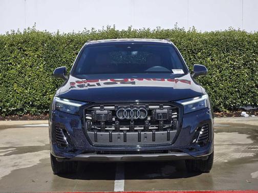 2025 Audi Q7 55 Premium Plus