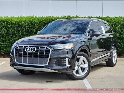 2022 Audi Q7 45 Premium Plus