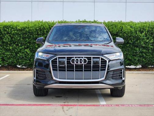 2022 Audi Q7 45 Premium Plus