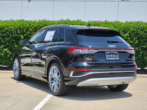 2025 Audi Q4 e-tron Premium Plus 55 quattro