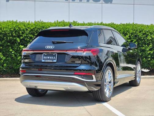 2025 Audi Q4 e-tron Premium Plus 55 quattro