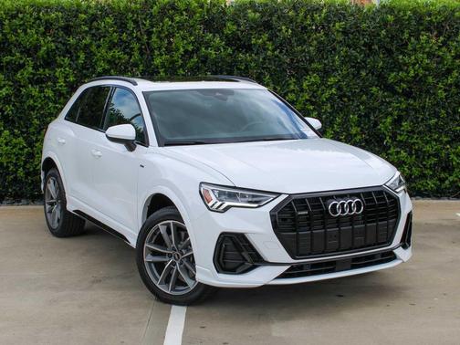 Arkona White 2025 Audi Q3 Premium 45 TFSI S line quattro Tiptronic