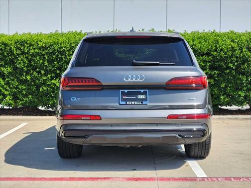 2022 Audi Q7 55 Prestige