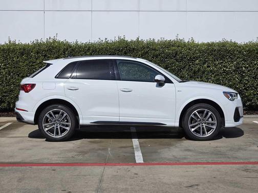 2022 Audi Q3 45 S line Premium Plus