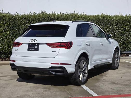 2022 Audi Q3 45 S line Premium Plus