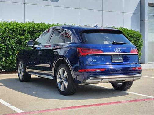 2024 Audi Q5 40 Premium Plus