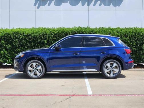 2024 Audi Q5 40 Premium Plus