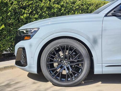 2025 Audi SQ8 4.0T Premium Plus