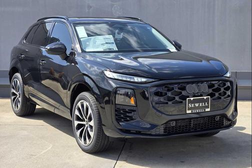 Mythos Black Metallic 2026 Audi Q3 TFSI quattro S tronic