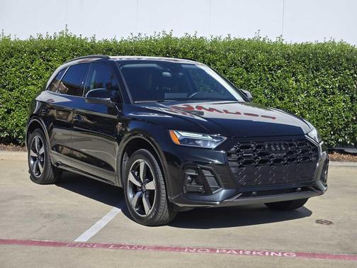 2022 Audi Q5 45 S line Premium Plus