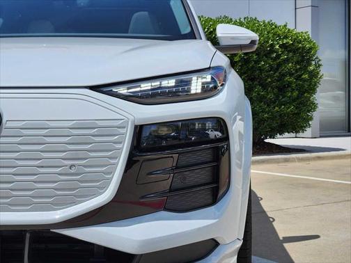 2025 Audi Q6 e-tron Prestige quattro