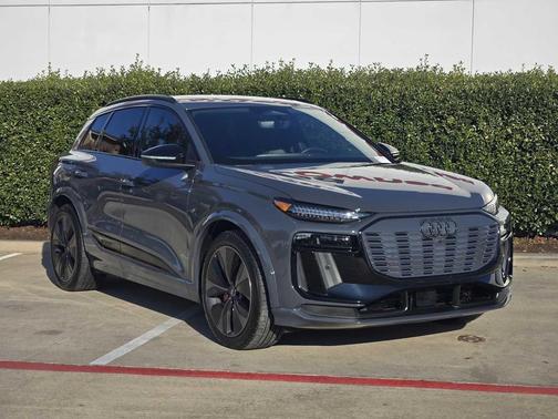 2025 Audi SQ6 e-tron Prestige quattro