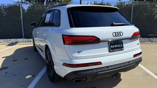 2026 Audi Q7 55 Premium Plus