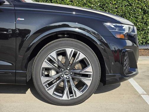 2026 Audi Q8 55 Premium Plus