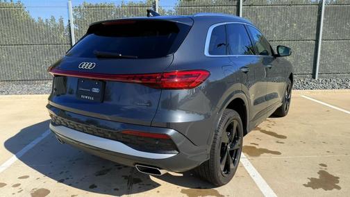 2025 Audi Q5 Premium Plus TFSI quattro S tronic