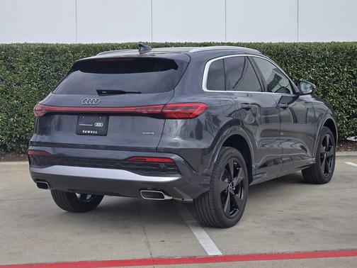 2025 Audi Q5 Premium Plus TFSI quattro S tronic