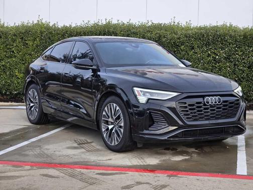 2024 Audi Q8 e-tron Prestige
