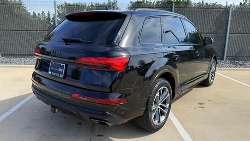 2025 Audi Q7 45 Premium Plus