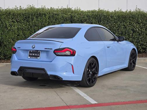 2025 BMW M240 i xDrive