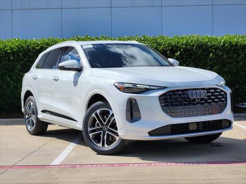 2025 Audi Q5 Premium