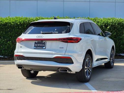 2025 Audi Q5 Premium