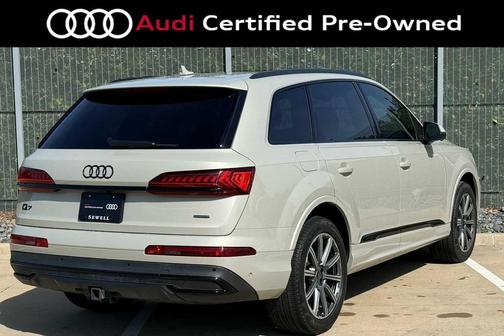 Vicuna Beige Metallic 2023 Audi Q7 45 Premium Plus