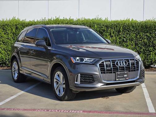 2023 Audi Q7 45 Premium