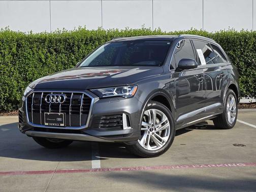 2023 Audi Q7 45 Premium