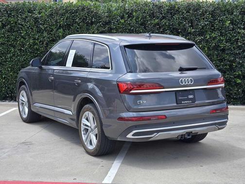 Samurai Gray Metallic 2023 Audi Q7 55 Premium Plus