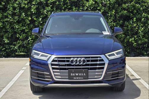 BLUE 2019 Audi Q5 2.0T Premium Plus