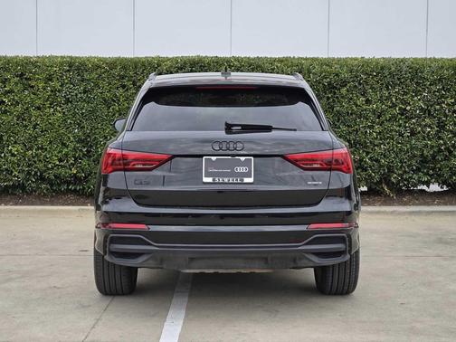 2024 Audi Q3 45 S line Premium Plus