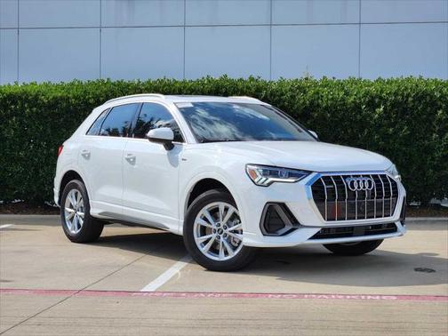 2025 Audi Q3 Premium 45 TFSI S line quattro Tiptronic