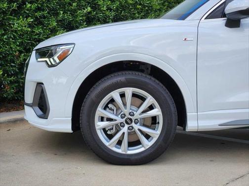 2025 Audi Q3 Premium 45 TFSI S line quattro Tiptronic