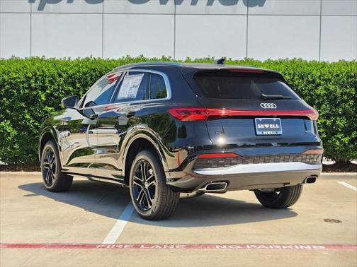 2025 Audi Q5 Premium Plus