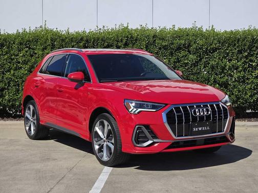 2019 Audi Q3 2.0T S line Prestige