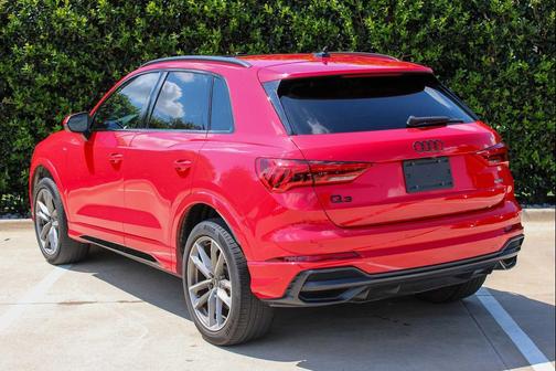 TANGO RED 2022 Audi Q3 45 S line Premium Plus