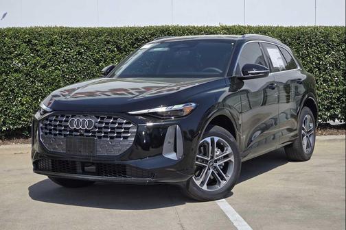 MYTHOS BLACK 2026 Audi Q5 Premium TFSI quattro S tronic