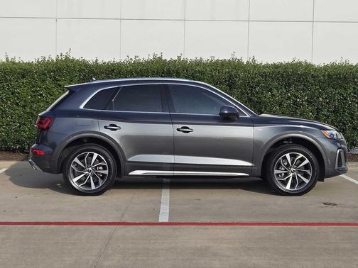 2023 Audi Q5 45 S line Premium Plus