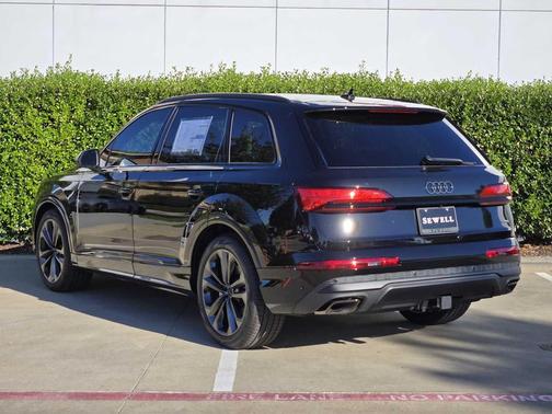 2026 Audi Q7 55 Premium Plus
