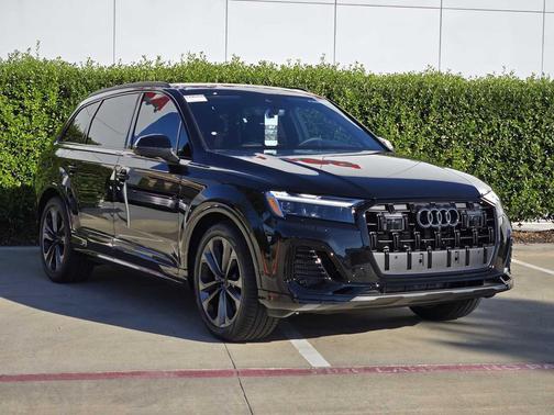 2026 Audi Q7 55 Premium Plus