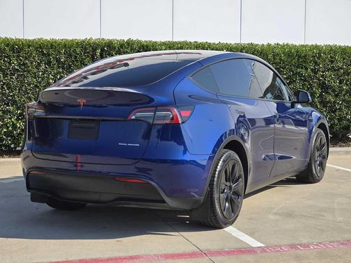 2023 Tesla Model Y AWD