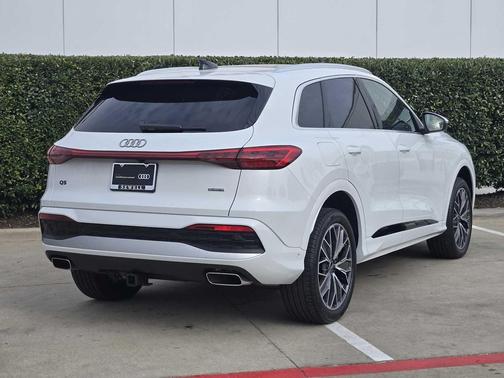 2025 Audi Q5 Premium Plus TFSI quattro S tronic