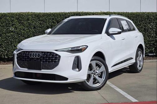 Arkona White 2026 Audi Q5 Premium Plus TFSI quattro S tronic