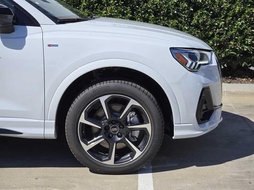 2025 Audi Q3 45 S line Premium Plus