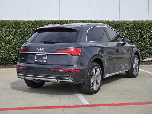 2023 Audi Q5 40 Premium Plus